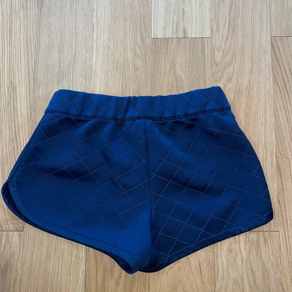 Addias quilted shorts - Picture 5 of 5